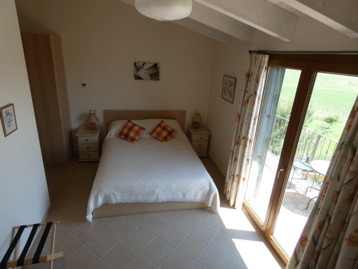 Il Frutteto Bed And Breakfast Ripattone Eksteriør billede